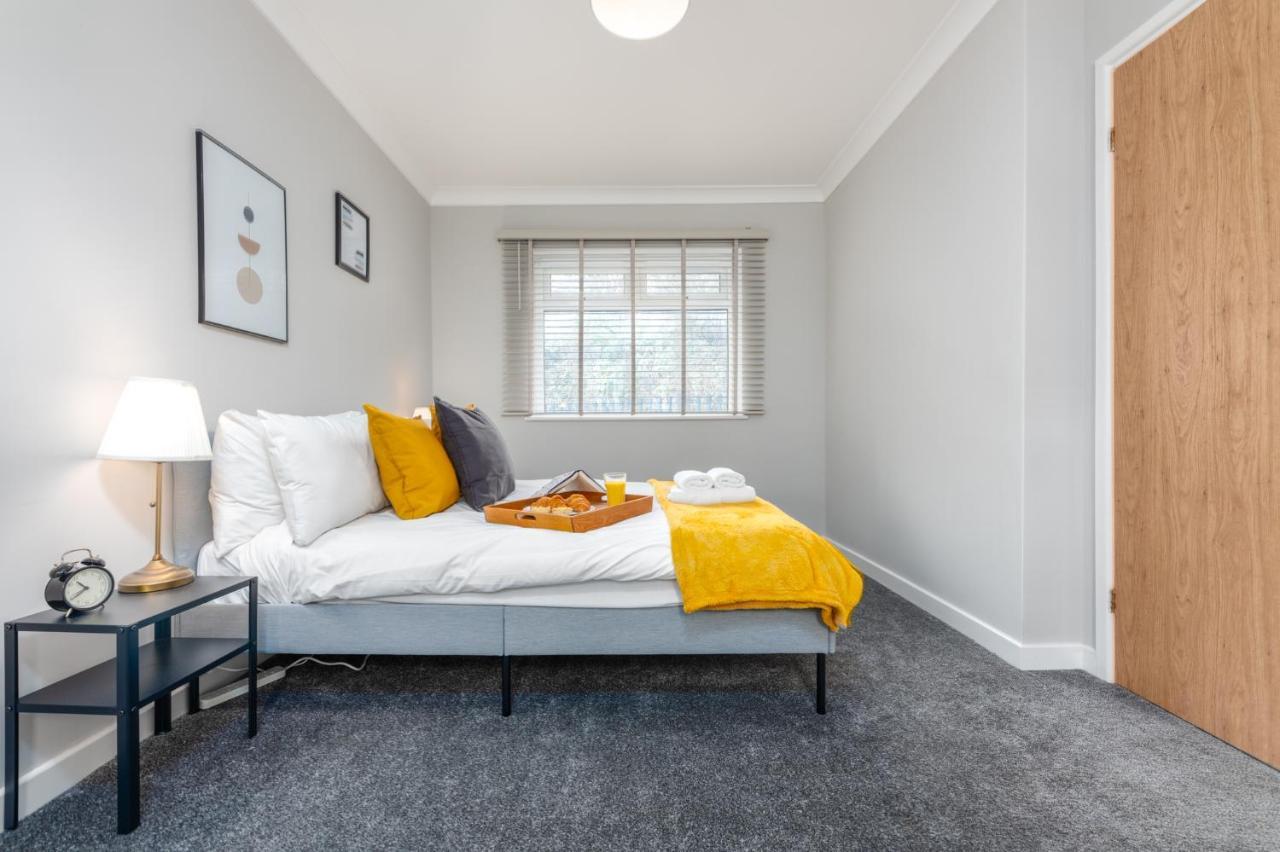 Stayright- 2 Bedroom House, Centrally Located & Close Walk To City Centre Cardiff Exterior foto